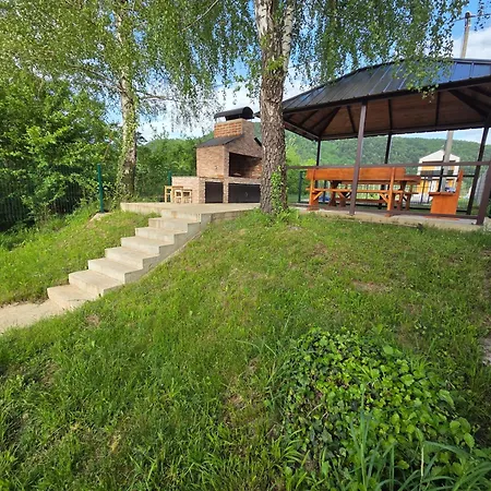 Alisa - Luxury Riverside Escape * Bihać