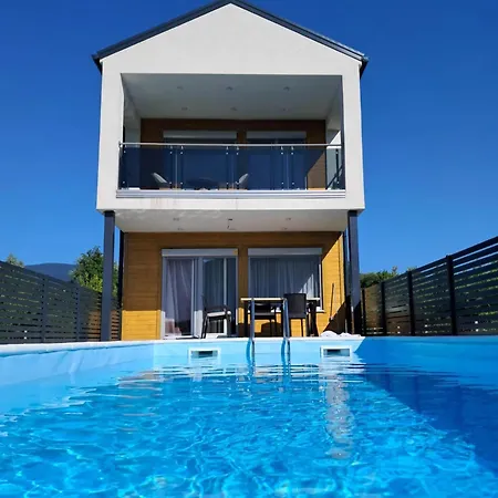 Alisa - Luxury Riverside Escape Bihać